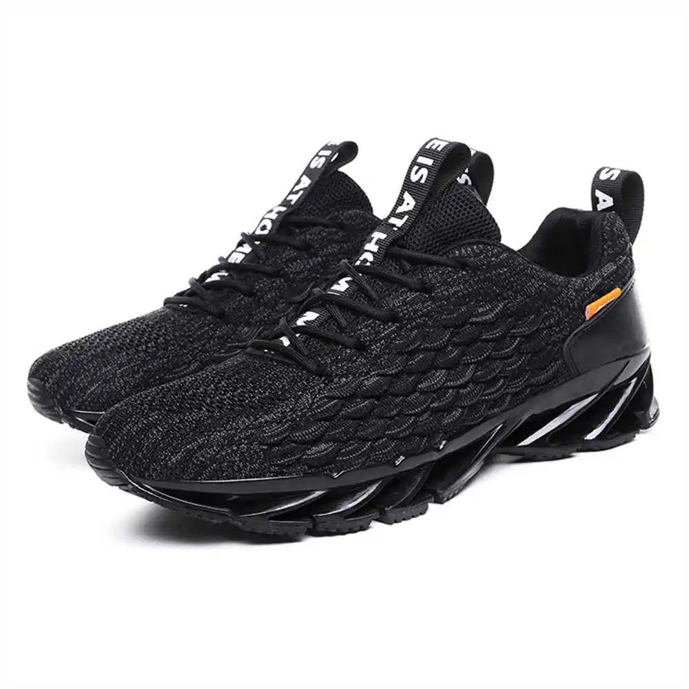 Sepatu berjalan ukuran 44 ukur - Luxury Lifestyle Brand ulasan dan harga