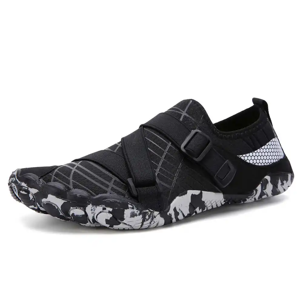 Sandal pantai bermotif ukuran  - Luxury Lifestyle Resort ulasan dan harga