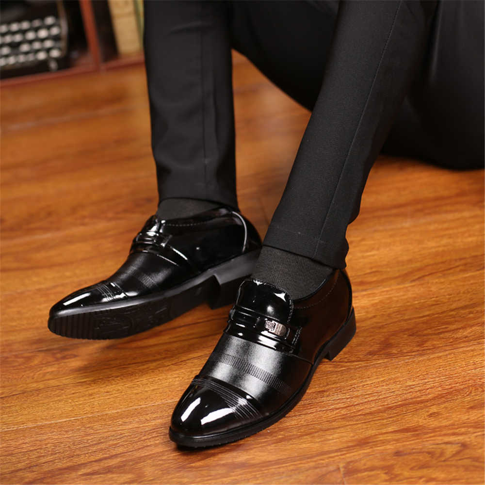 Sepatu Hak Tinggi Mocassini Wa - Luxury Lifestyle Resort ulasan dan harga